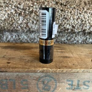Revlon lipstick 750